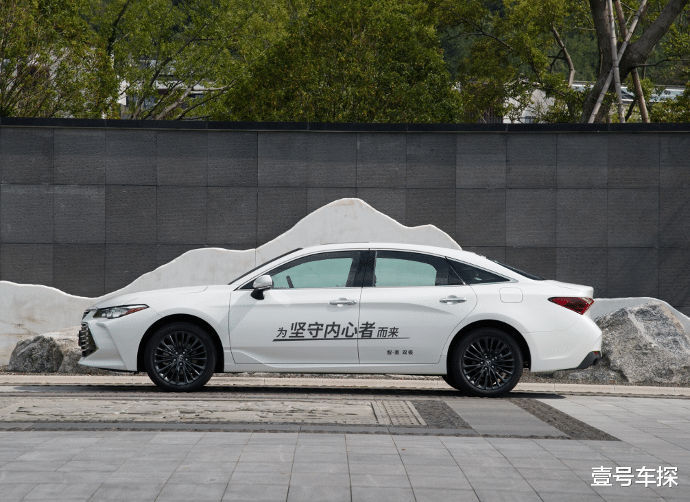 雷克萨斯|雷克萨斯的“替代品”，这车省油且难开坏，长近5米油耗5.8L