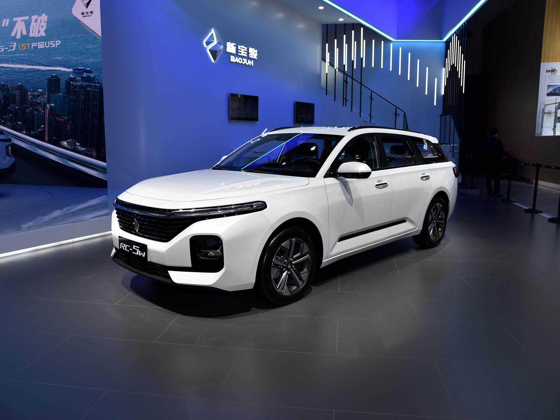 宝骏|10万元带来不输朗逸的快感，轴距2.7米还配1.5T+CVT！