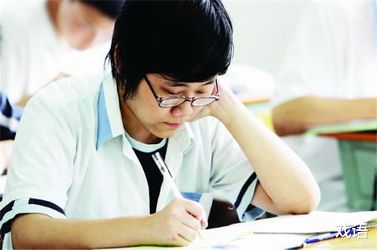 作文|搞定学习科目最难的语文，只需要两招，轻松100分