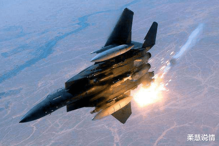 美国|这下麻烦大了！美国盟友向俄罗斯战机开火，美国连忙撇清关系