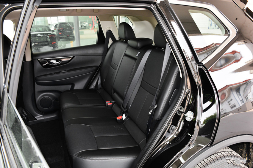 日产奇骏|这才是日系“廉价王”！从18.88万下探到15.33万，30天卖16209辆