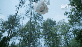 罗云熙▲豆瓣6.5分,剧情拖沓,角色脸谱化……罗云熙的颜值也拯救不了它