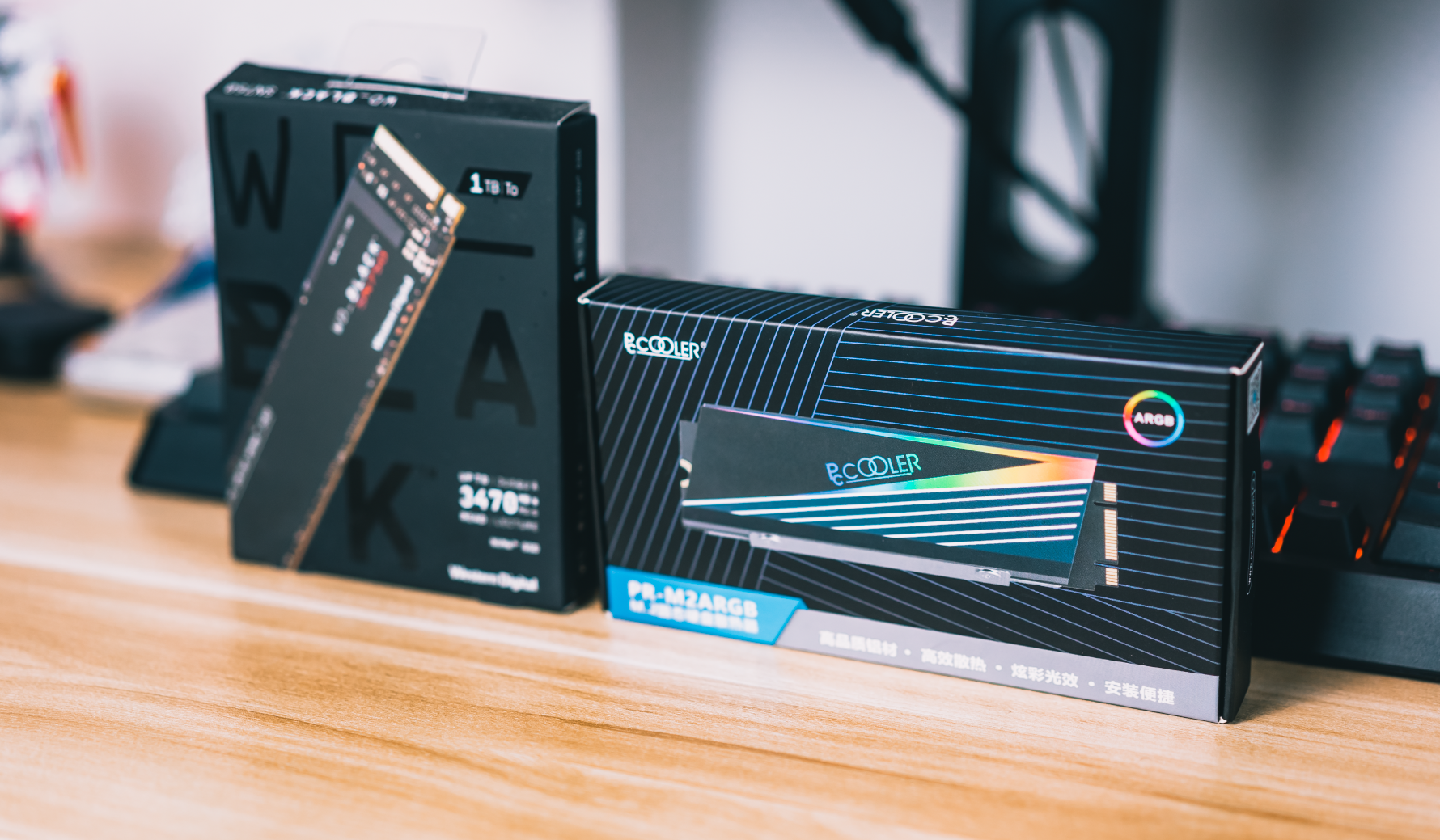 安钛克|40块钱的固态散热马甲有多强?不但温控出色,还带RGB灯效