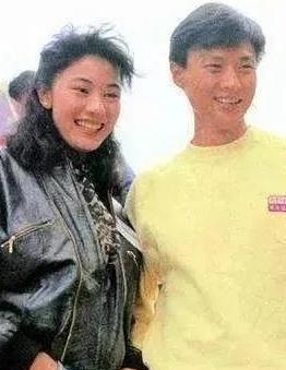 李嘉欣|1989年深夜，李嘉诚将18岁李嘉欣带回家中，3小时后原配离奇死亡