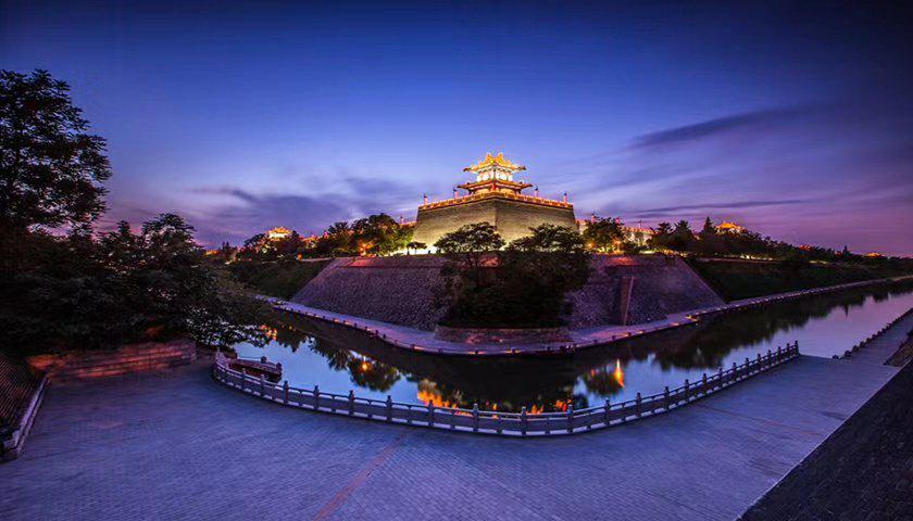 「离职」昨天，领导被离职同事“揍”了！出来混职场，早晚要还的