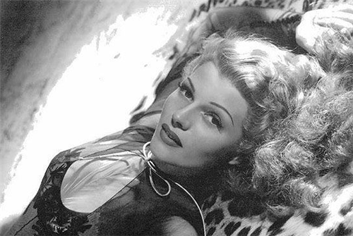 艾威|第一位嫁王子的好莱坞女星,以为豪门光鲜亮丽,却成多人相扑运动