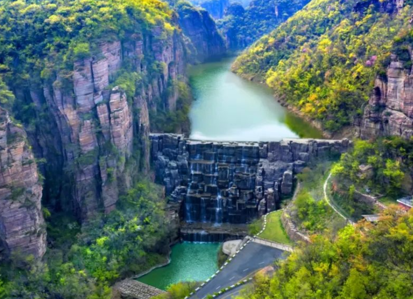 『破产』国内首家“破产”的5A级景区，原因竟是游客太多，老板欠下巨债