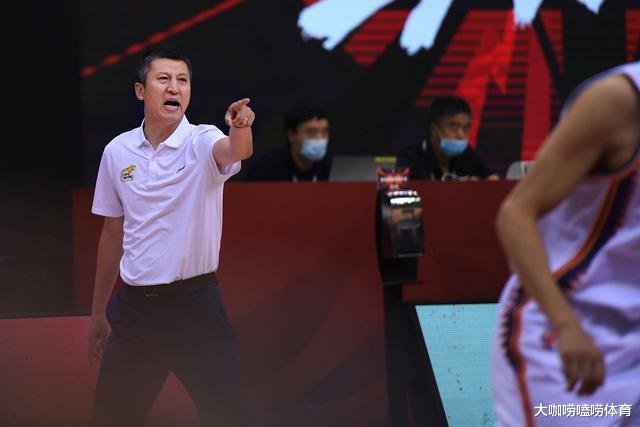 郭士强|苏群曝郭士强下课内幕!并非自愿另有内情,难怪郭艾伦会哭