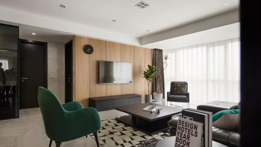 |客厅铺什么颜色的地砖好看？