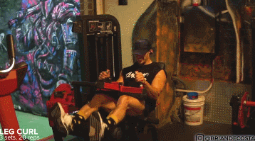 抖音|抖音“过肩抱”挑战火了！这场面谁顶得住啊！