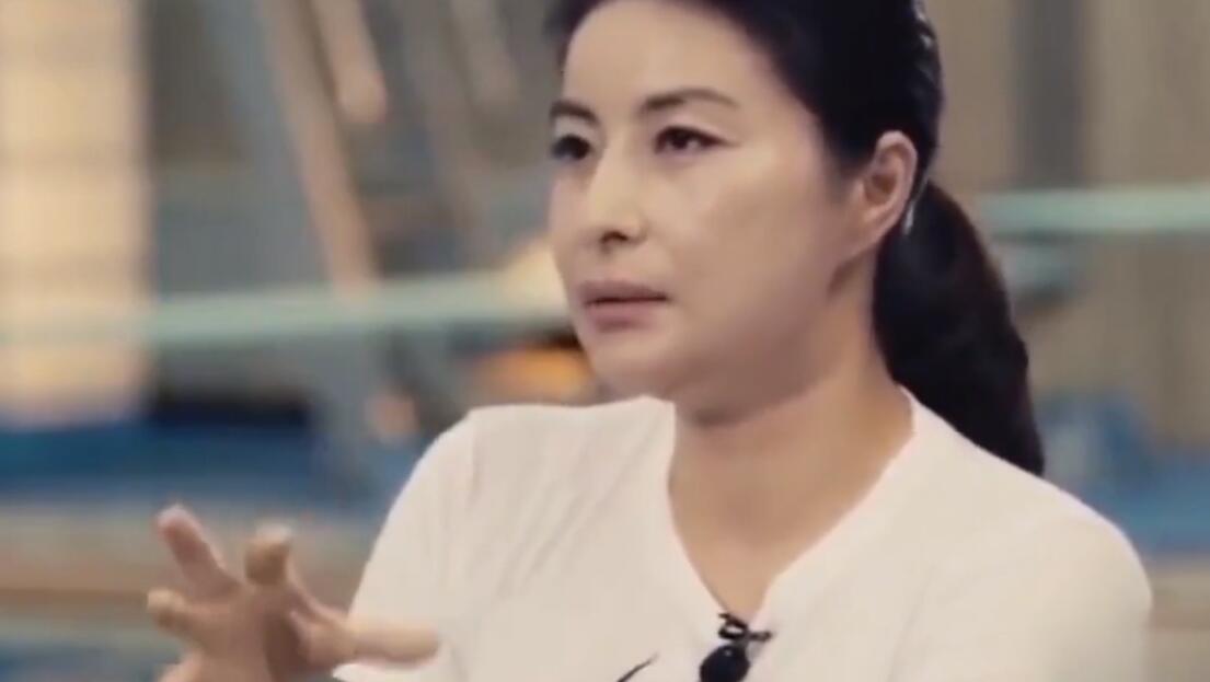 周润发|捧上神坛的演技 吹嘘过头的节俭 捐款活动中从未有过名字的一代影帝