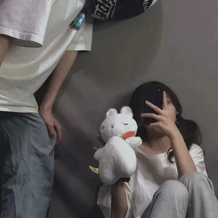 闲散贾人 小众情侣头像，不好看来打我