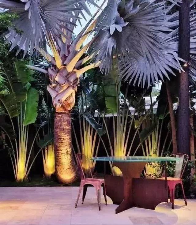 一盏灯，美了一个院子！