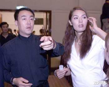 央视|中国第一美人，嫁央视导演遭抛弃，今45岁独自带娃没有再嫁