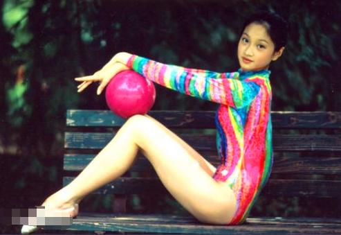 「陈思诚」花心的陈思诚：明明和曹曦文同居了3年，为何转头就娶了佟丽娅？