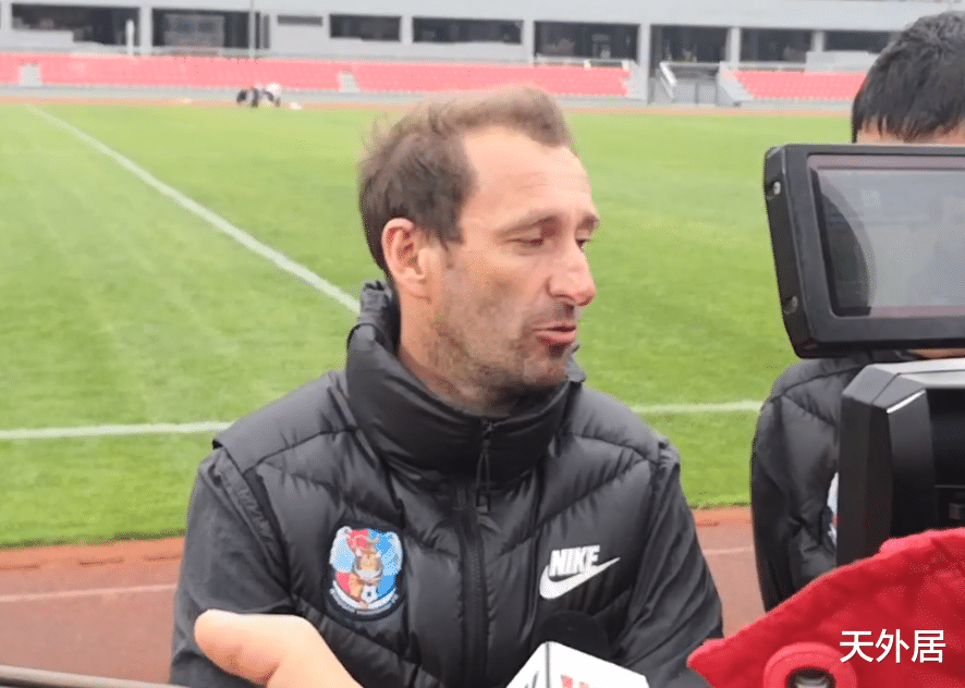 「中超」官宣！中超队正式换帅，因母亲身患重疾，他将前往曼城辅佐瓜帅