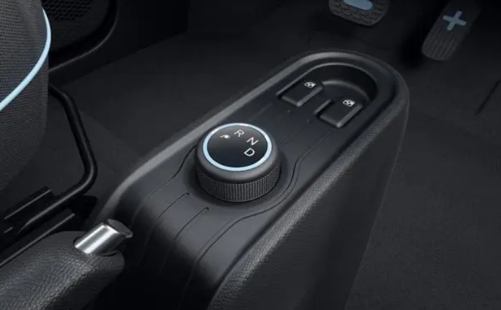 「五菱宏光」掐指一算 这辆3万块的五菱宏光应该会成为下一代“神车”