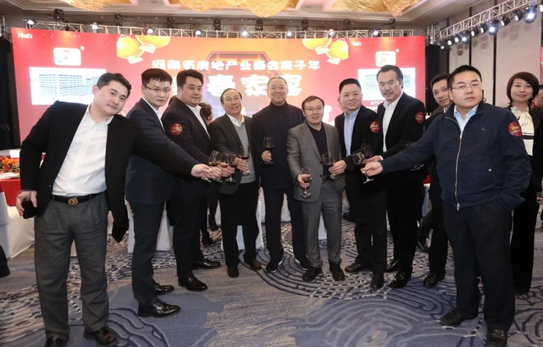 任泽平、胡葆森又有新观点！在这场全国规格最高、规模最大的地产年会上，他们给行业打了一剂强心针！