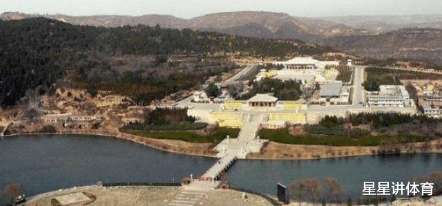 『秦始皇陵』中国龙脉上埋了三个人:一个不能挖,一个不敢挖,一个挖不开!