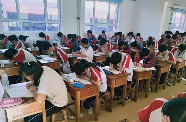 高考|上高中成为考生难及的梦，1：1的比例下中考成为大问题