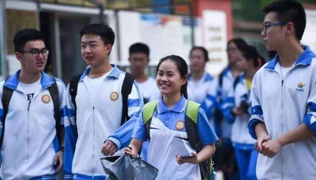 学霸@高考前做到这3点的学生，很有可能会“超常发挥”，成为黑马学霸