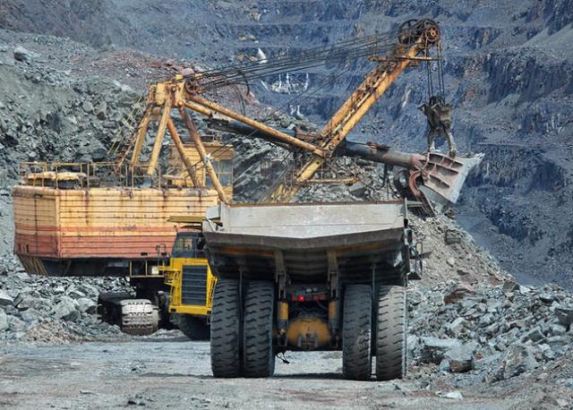 澳大利亚|澳大利亚向世界宣布：大批铁矿石全部运往中国，巴西聪明跟在身后