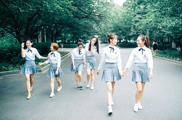 『教育部』教育部官宣:中考又出“变数”,三科总分下调,这一科目直接取消