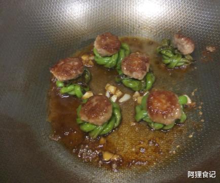 「豆角」谈糖色变?夏天多吃此菜,是“天然胰岛素”,解毒清热降血糖