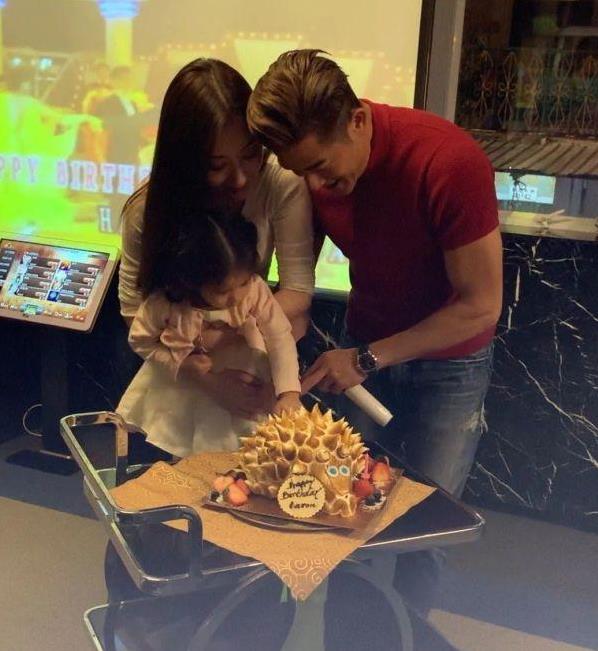 |相差21岁，郭天王和“网红老婆”婚姻亮红灯？突离婚原因劲爆