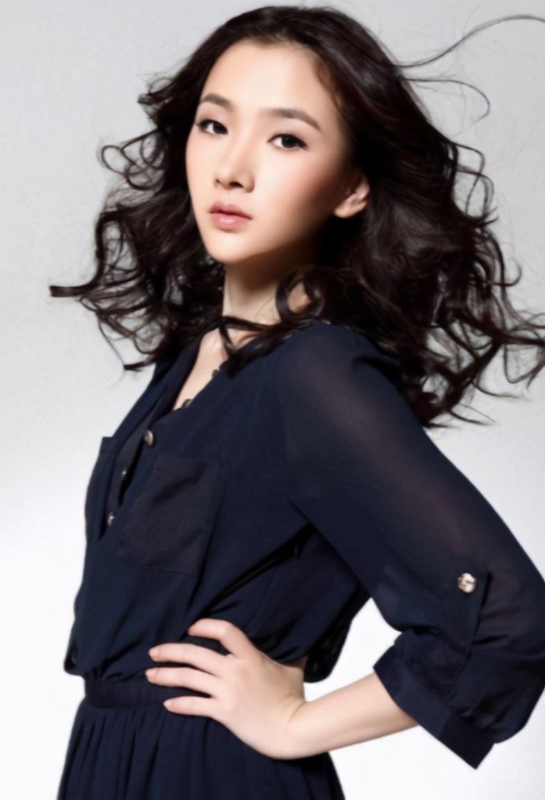 朱亚文|她与朱亚文同居9年分手，终输给陈思诚前任，今35岁成豪门阔太