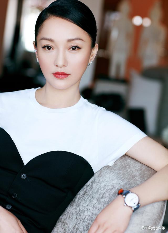 周迅|周迅被曝离婚，27年情路爱过8位前任，高圣远都败给了陈坤