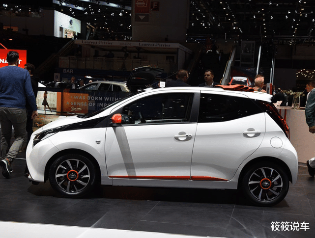 本田飞度|它上市没本田飞度啥事了,油耗2.8L自带敞篷,或4W起步,还是进口车