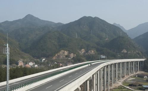 『动力』高速上120km/h，合理的转速是多少？3500转算高吗？