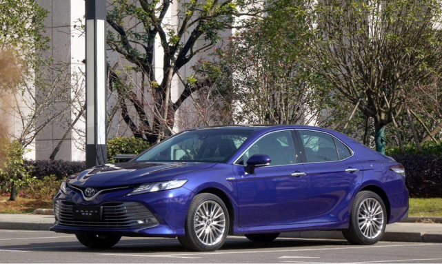 【丰田】20万预算买啥车,这3款合资B级车老百姓都说好,这款年销超22万辆