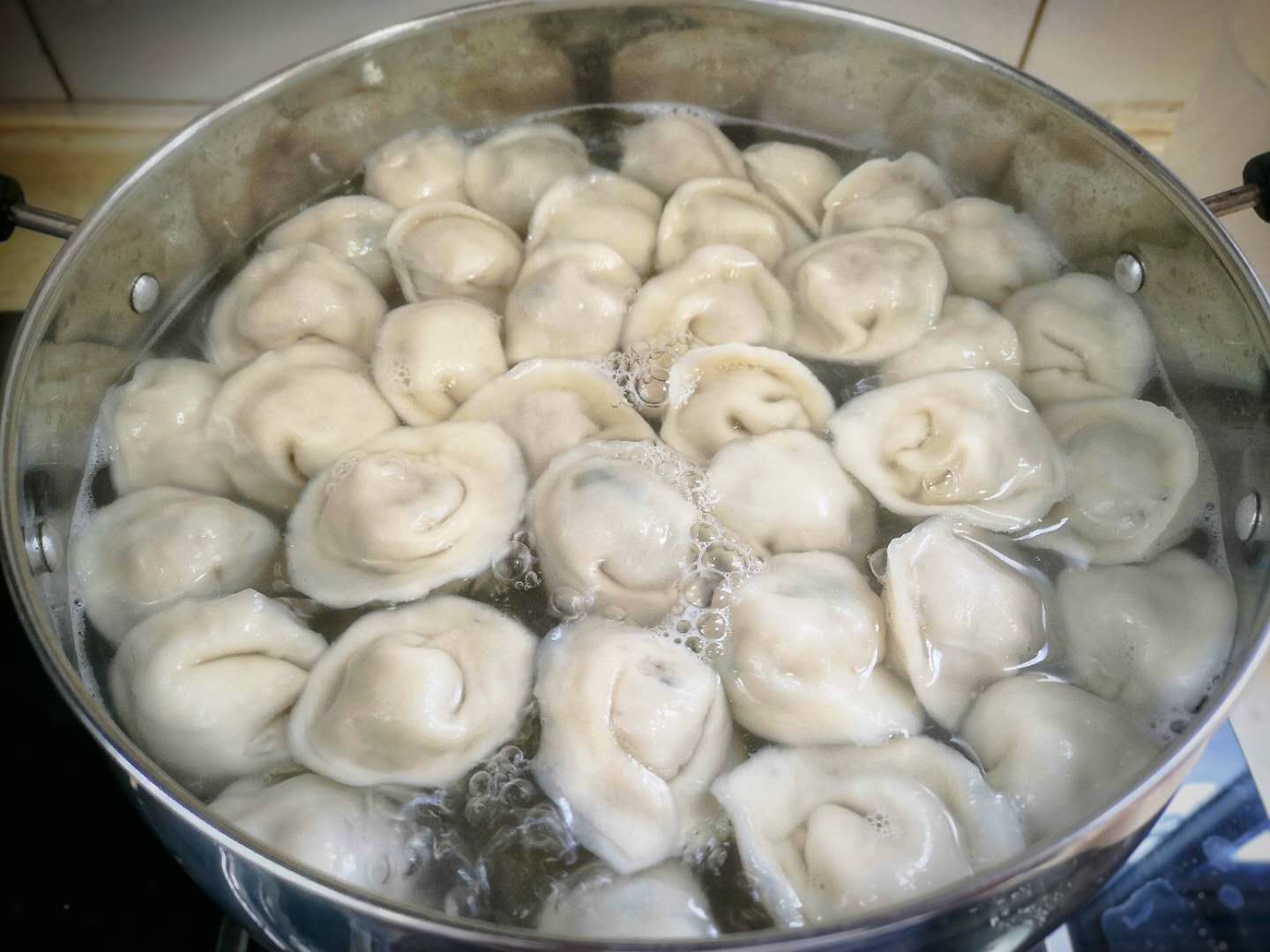 「馄饨」春天，儿子最馋这早餐，10分钟上桌，营养好消化，就是吃不厌！