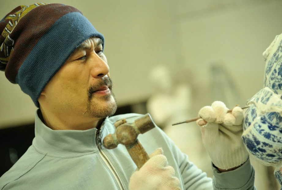 徐锦江：“以为是青铜其实是王者”的明星，原来他们都有隐藏技能