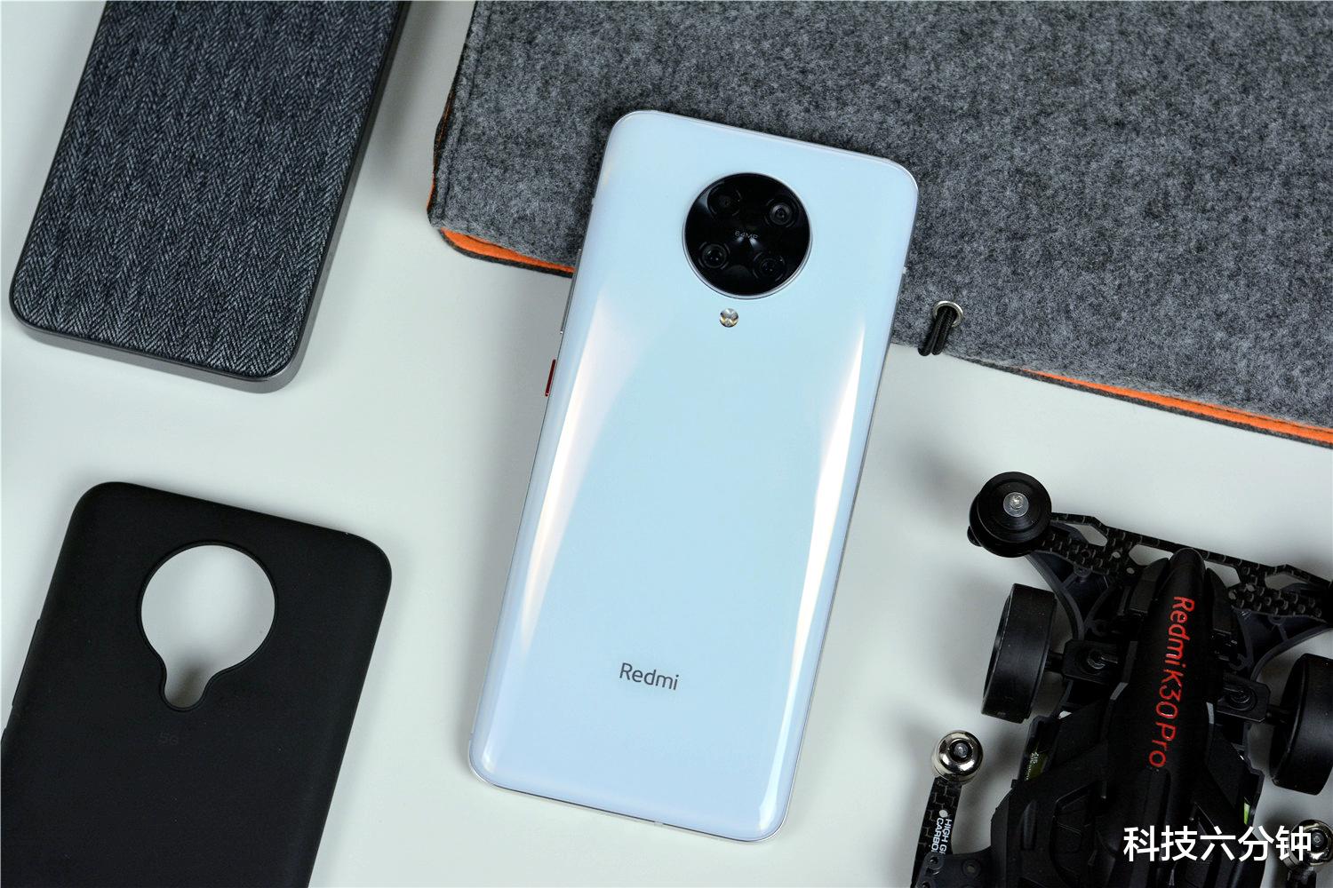 红米手机|为什么曾被捧上天的红米K30pro，如今降价也卖不动，原因很现实