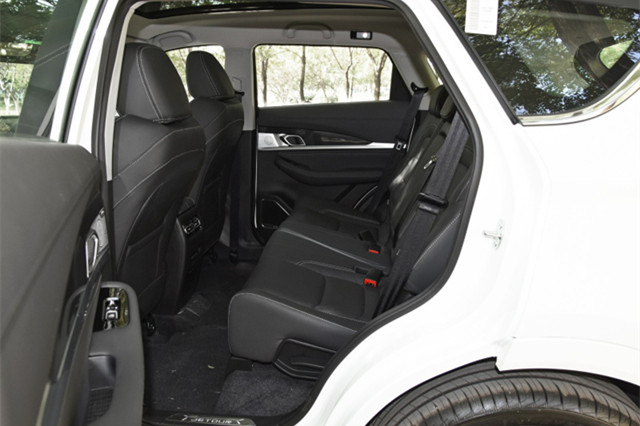 「捷途」奇瑞放下尊严！它比汉兰达气派，国六1.5T+全独悬，不足7万