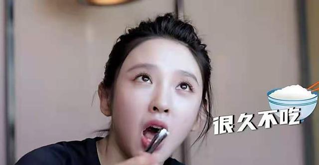 米饭|看了唐艺昕的这句话，才知道张若昀晒的美食里，为什么常有肉菜