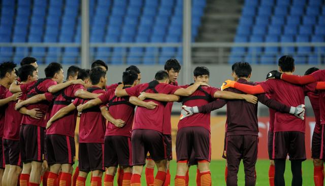 『世预赛』国足备战世预赛5月集训，是害怕放任队员会吃出几个胖子？