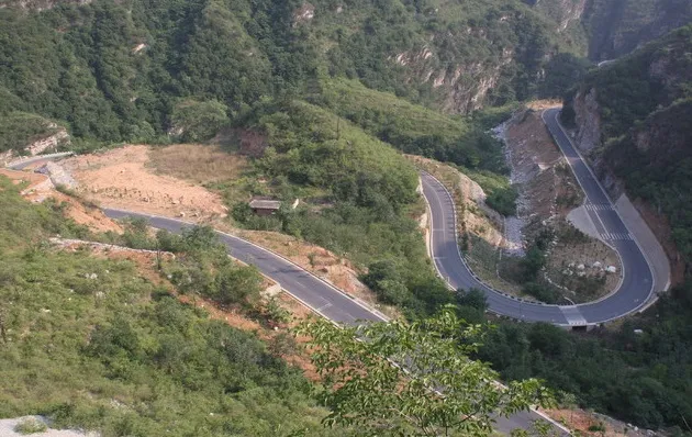 [自驾]五一小假期，自驾之旅，京郊16条醉美的公路，总有一款适合您！