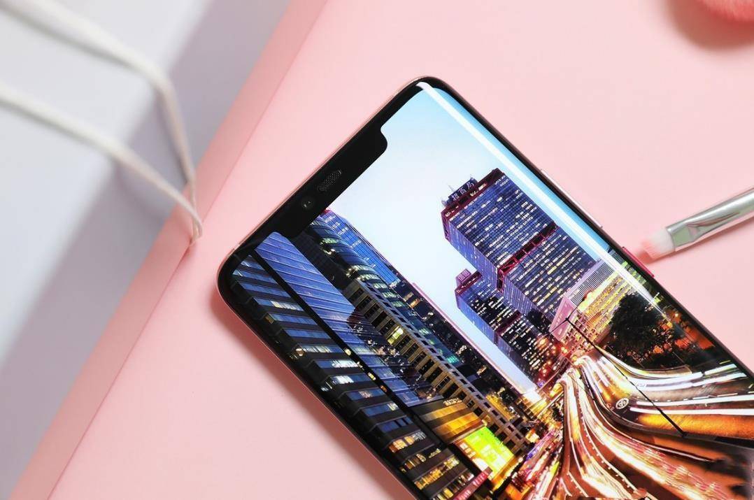 华为mate■华为钉子户再发声，40W快充+屏内指纹直降2.5K，现在真香！