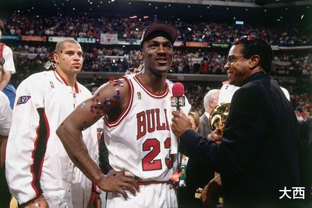 『迈克尔·乔丹』84年耐克签约乔丹，提了3个条件，做不到就解约，结果如何？