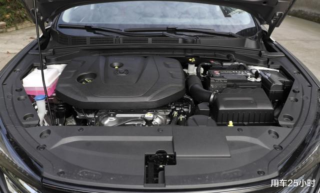 【帕杰罗·劲畅】短途试驾1.6L长安逸动PLUS，这辆网红家用轿车表现如何？