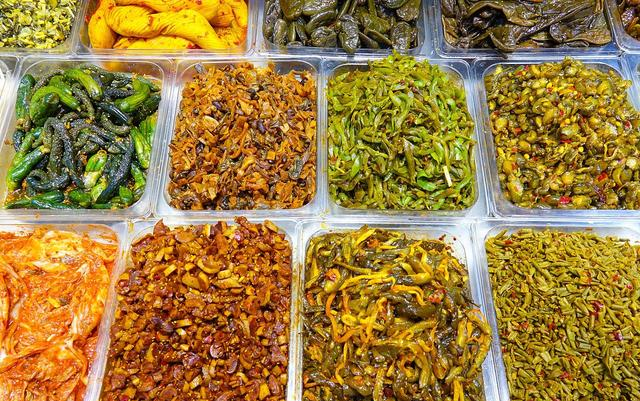 疾病@“肾”好不好，低头看看脚？若没有3痕迹，偷着乐吧，肾脏很强壮