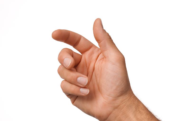 「肝脏」肝脏健康的人,手部一般没这几个表现,一个没中很幸运