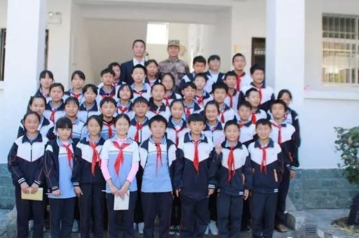 『陆军』两立一等功!全国劳模!毕业10年从副连到副团