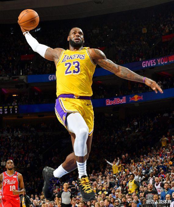 科比·布莱恩特▲詹皇第2科比第9引大争议！单打王强烈不满：无法理解，排名让人反感