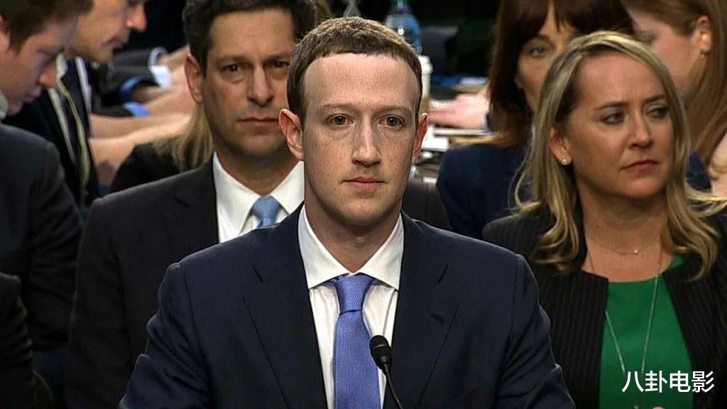 艾丽卡|10年前一部高分电影，挖出了扎克伯格真实嘴脸，唯利是图两面插刀