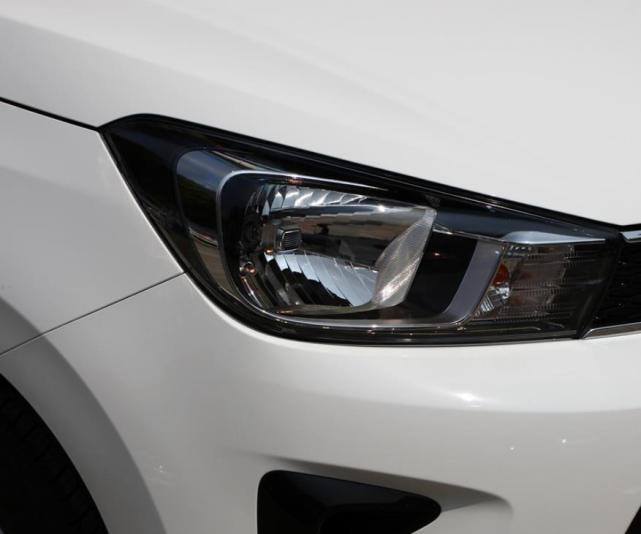 博瑞▲5.7万配自动挡，带皮质座椅+电动天窗，5升油耗，关键是合资车